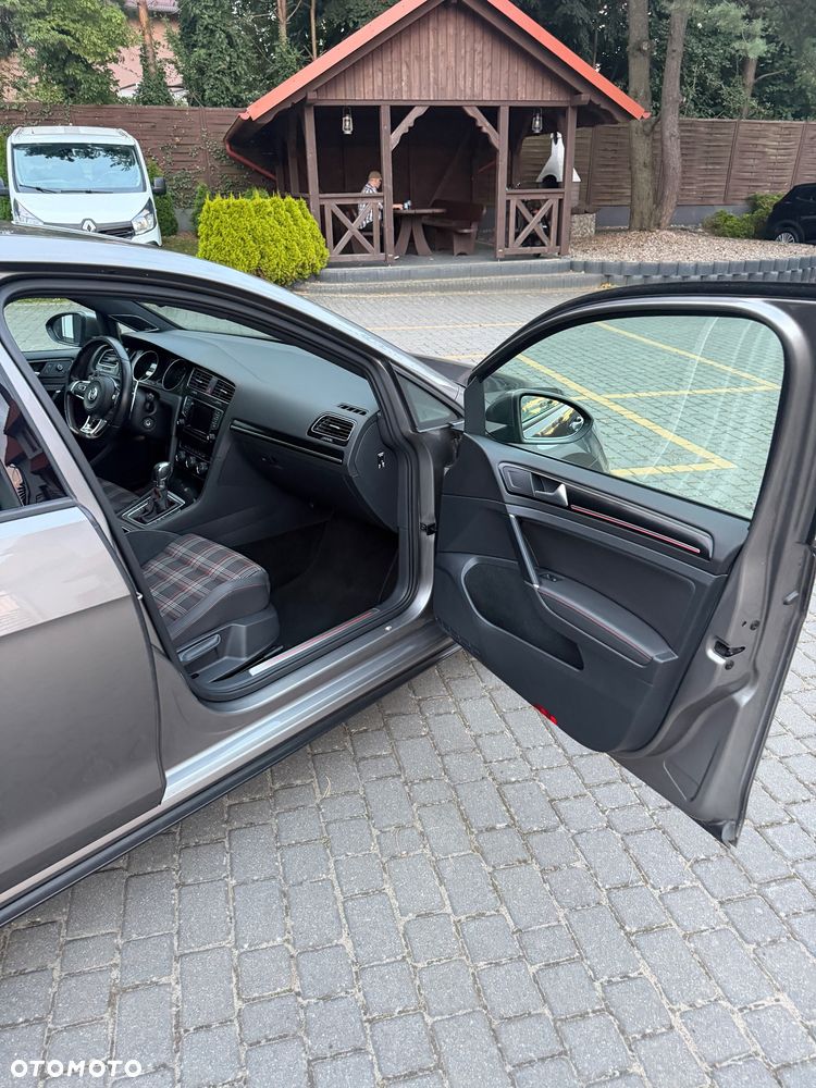 Volkswagen Golf 2.0 TSI BMT GTI Performance DSG - 31