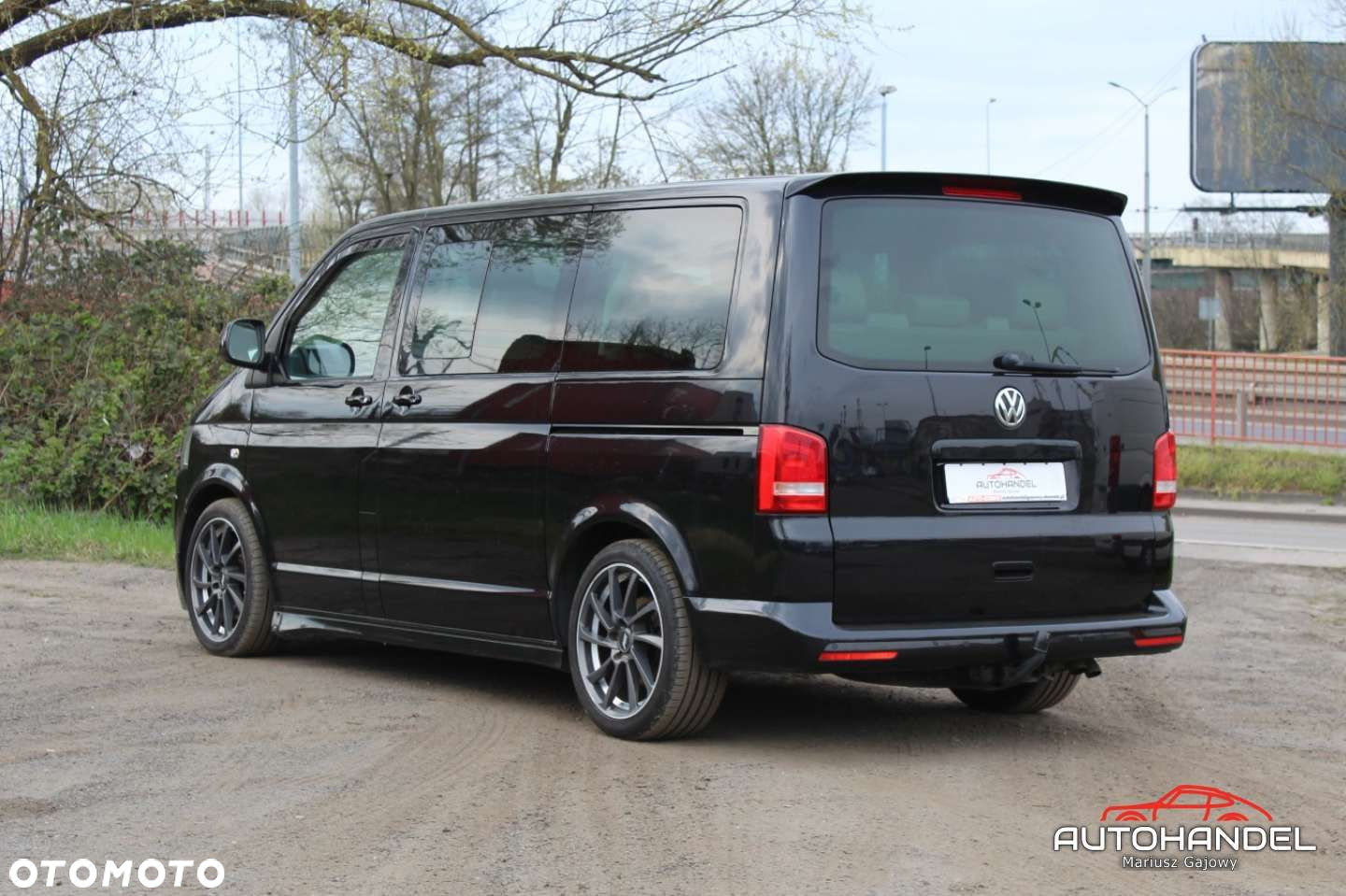Volkswagen Multivan - 4