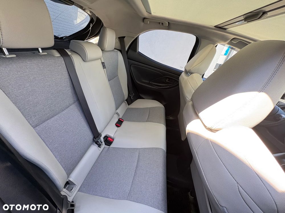 Toyota Yaris Hybrid 1.5 Selection Style - 10