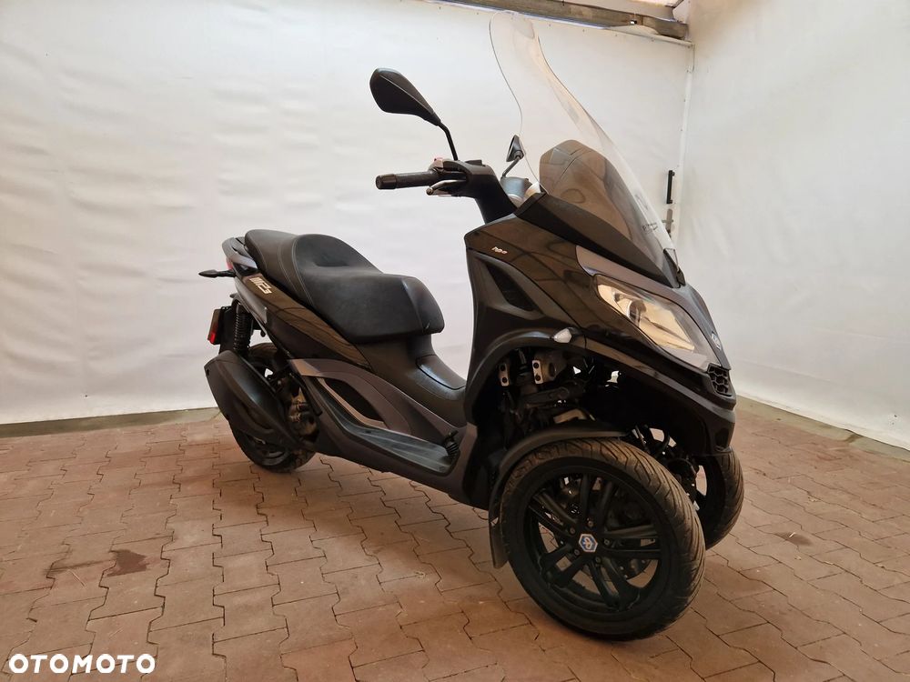 Piaggio MP-3 - 3