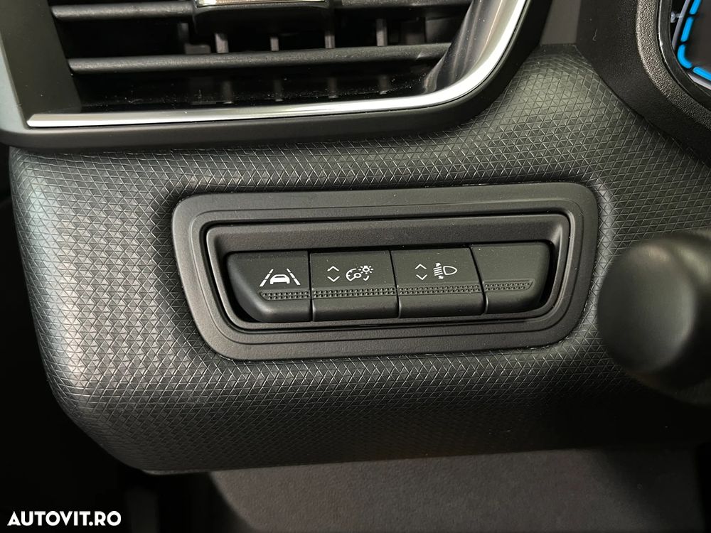 Renault Clio V E-Tech 145 Evolution - 20