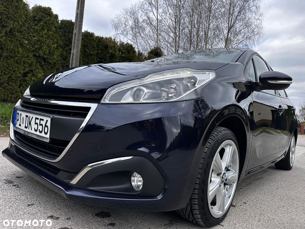 Peugeot 208 - 3