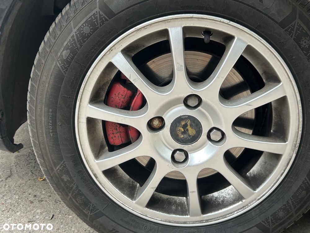 Volvo S40 1.8 - 24