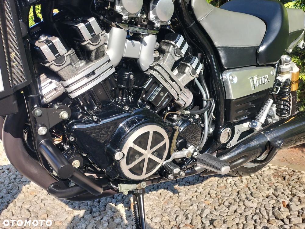 Yamaha V-MAX - 9