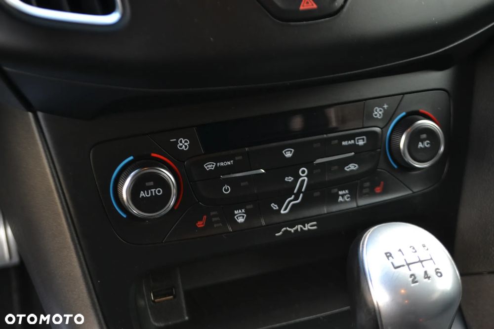 Ford Focus 1.5 EcoBoost ST-Line ASS - 33