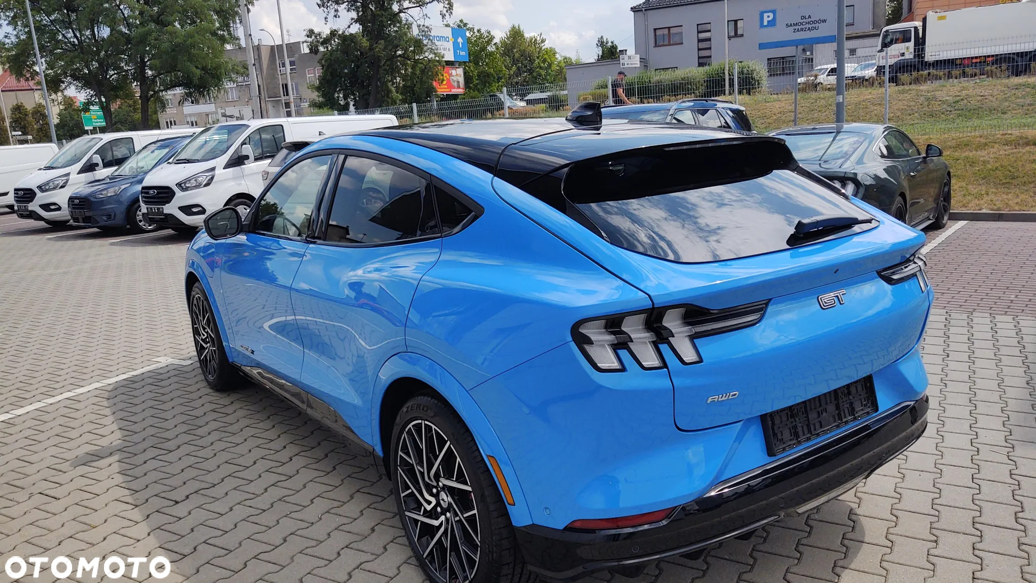 Ford Mustang Mach-E AWD GT - 18
