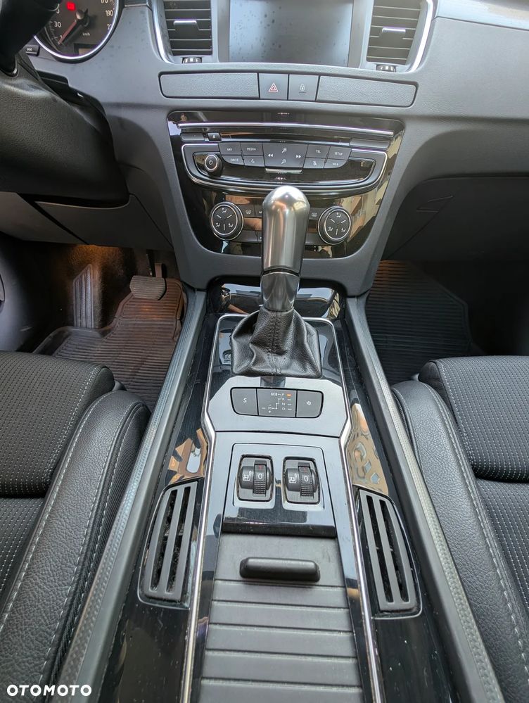 Peugeot 508 1.6 e-THP Allure S&S - 14
