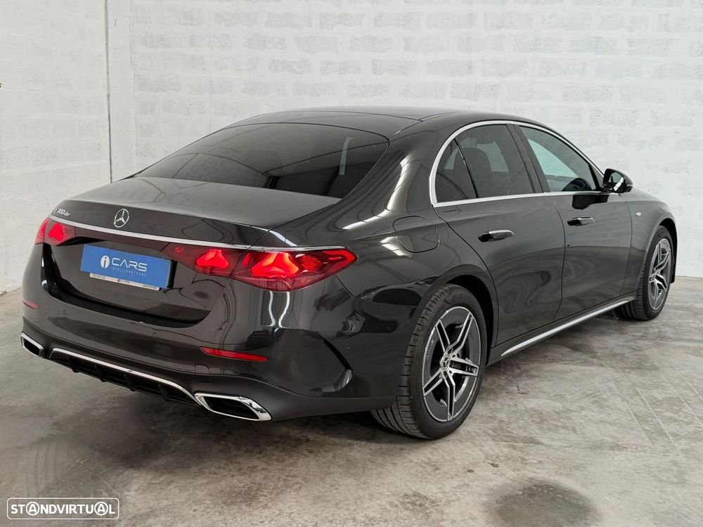 Mercedes-Benz E 300 e AMG Line - 11