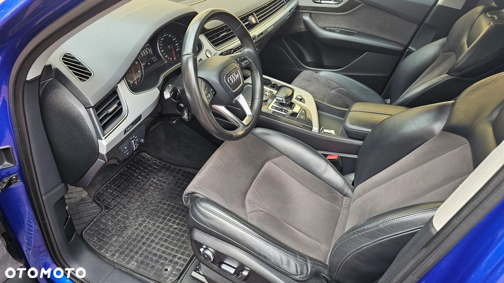 Audi Q7 - 36