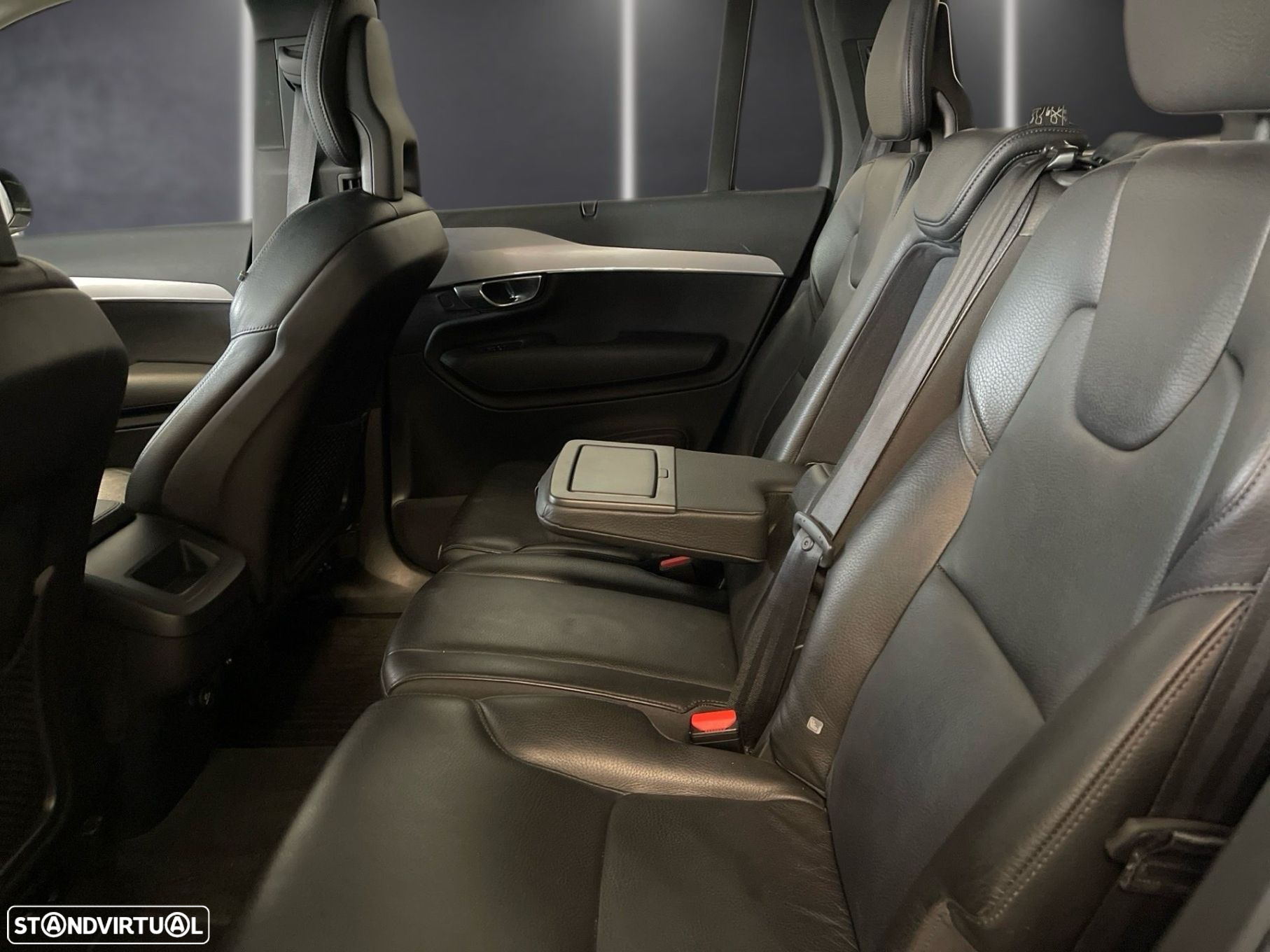 Volvo XC 90 2.0 D4 Momentum - 28