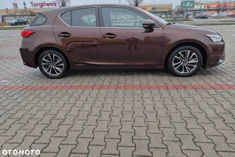 Lexus CT 200h Business Edition - 2