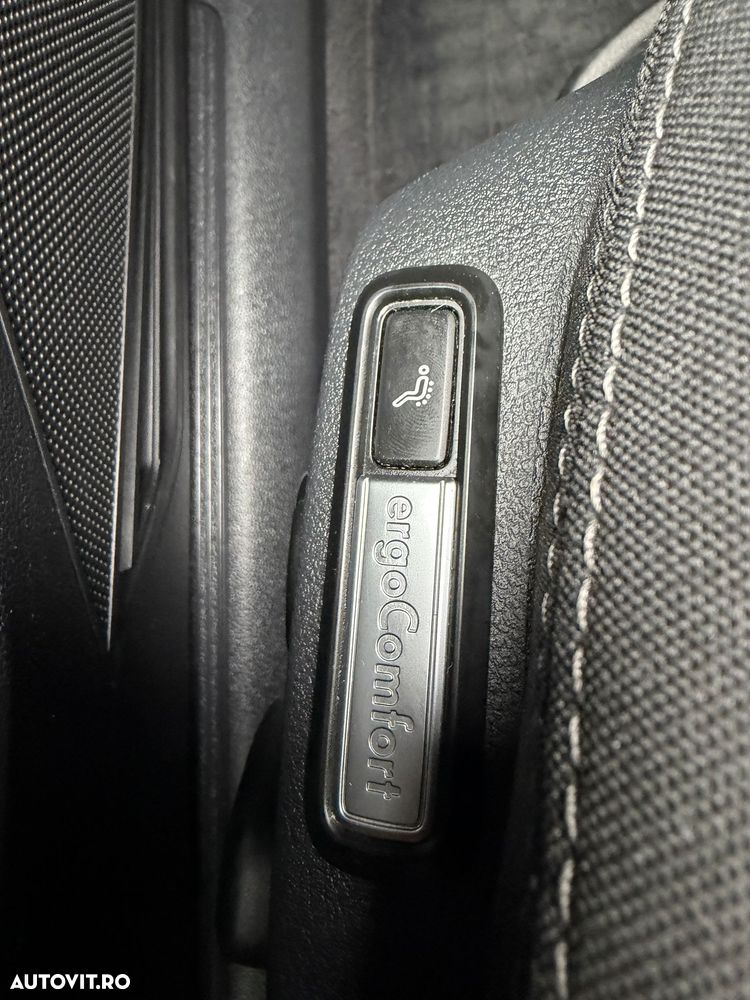 Volkswagen Passat 2.0 TDI (BlueMotion Technology) Comfortline - 11