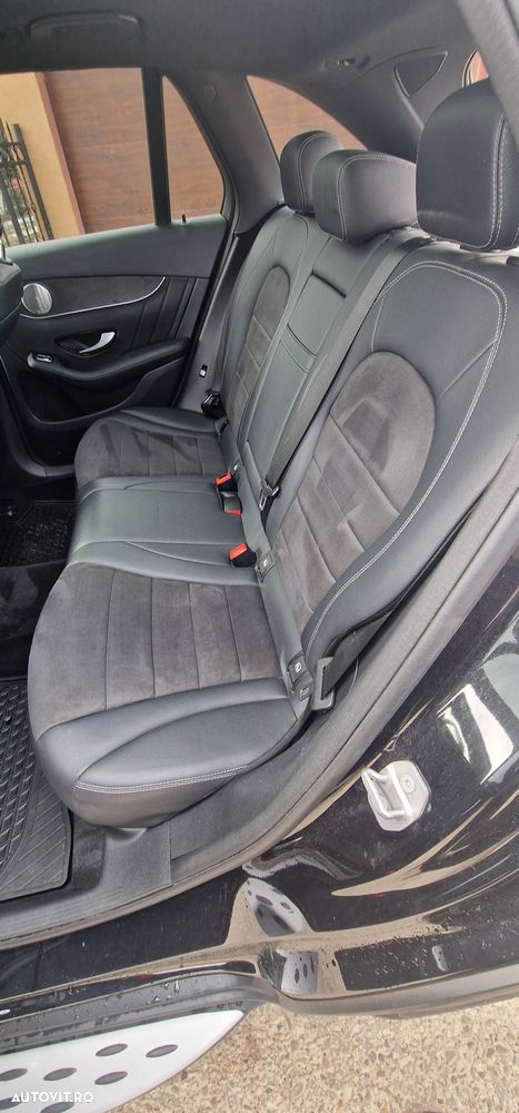 Mercedes-Benz GLC - 12