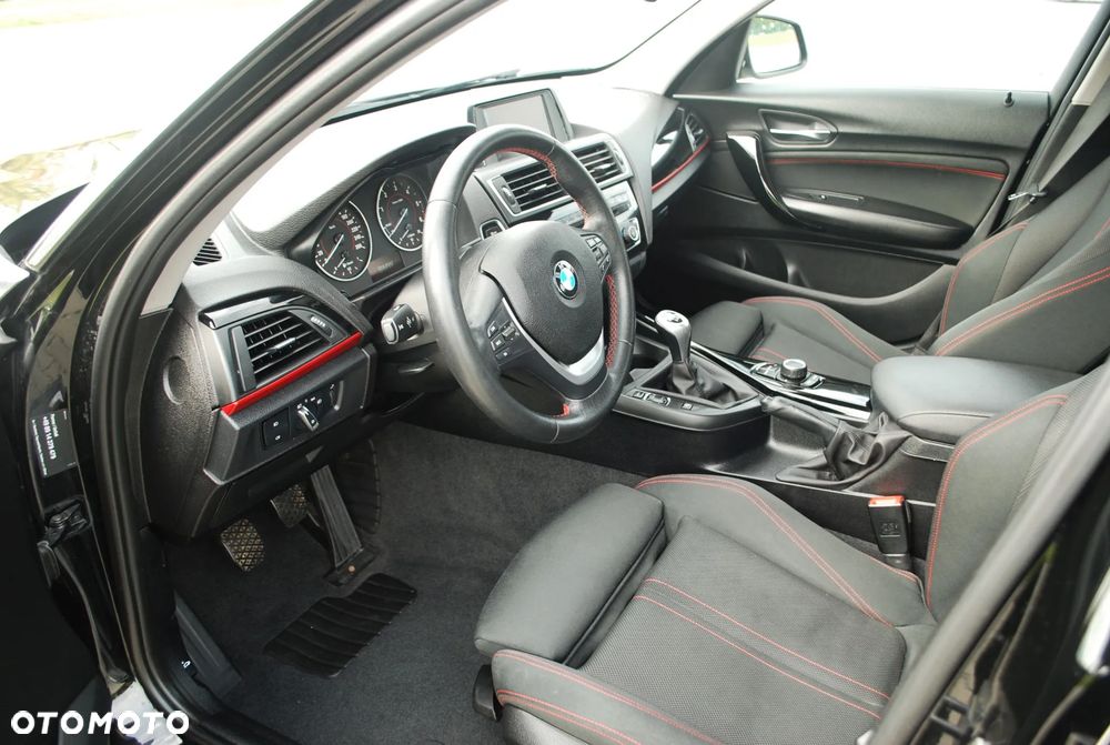 BMW Seria 1 118d Sport Line - 23
