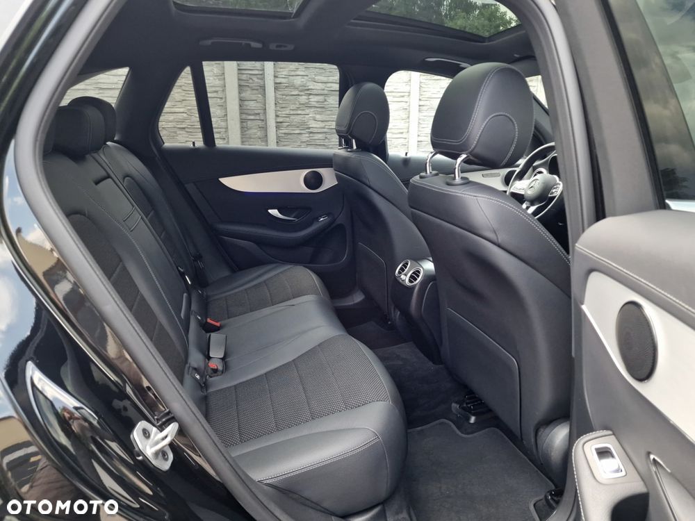 Mercedes-Benz GLC - 25