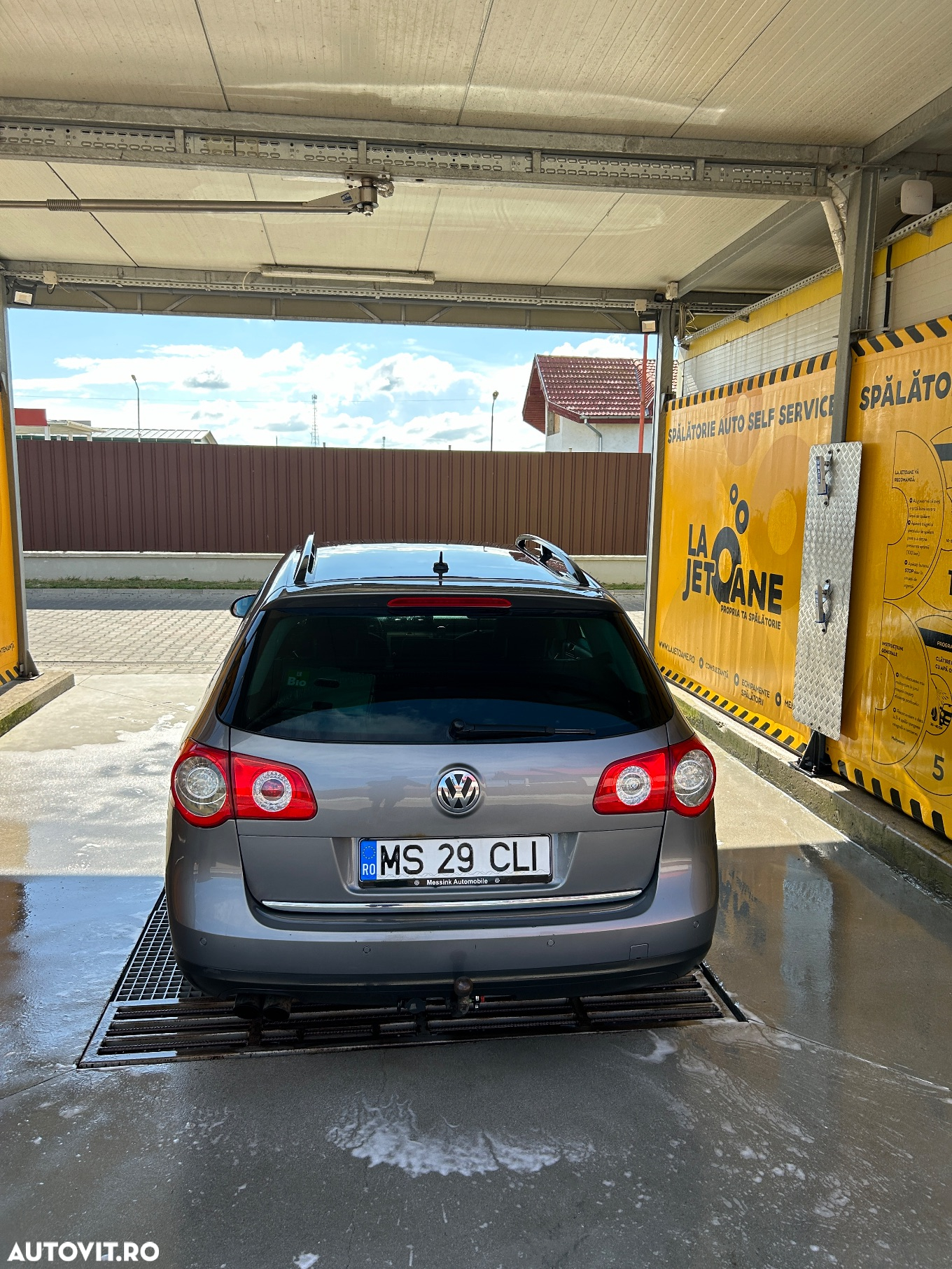 Volkswagen Passat Variant 2.0 TDI Sportline - 5