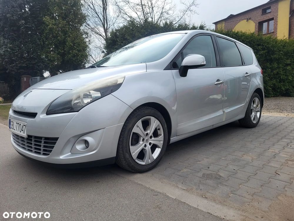 Renault Scenic - 2