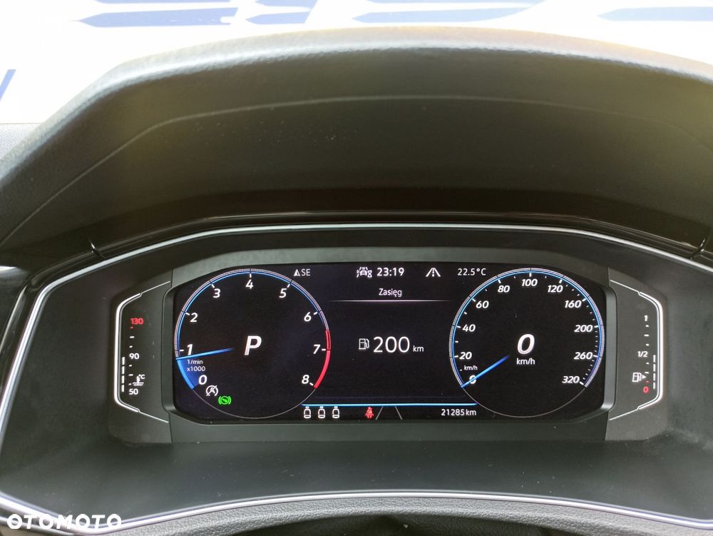 Volkswagen T-Roc - 19