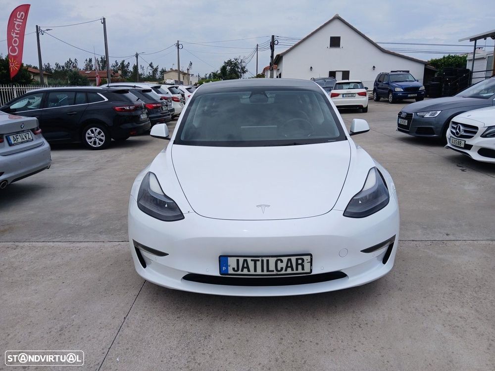 Tesla Model 3 - 1
