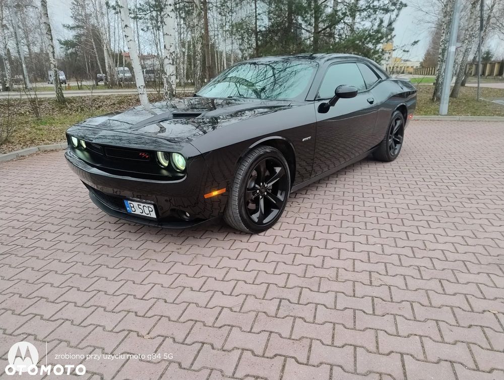 Dodge Challenger - 17