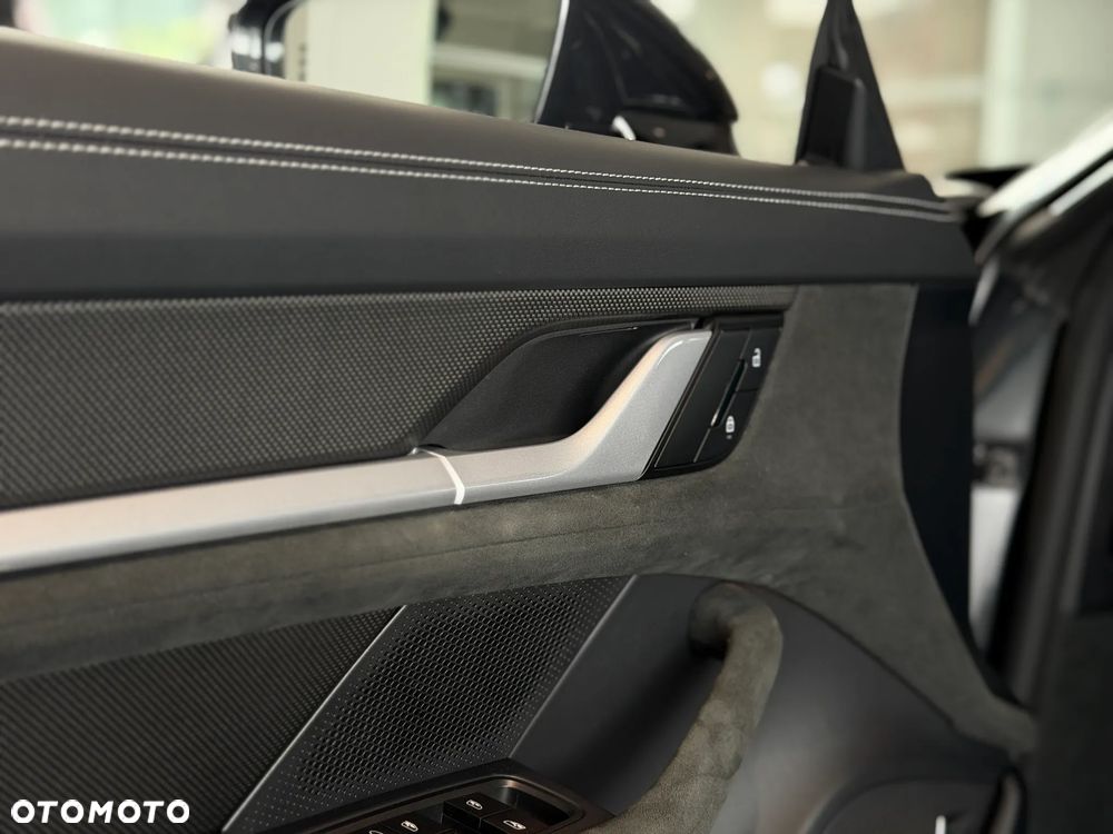 Porsche Taycan 105kWh Turbo GT - 15