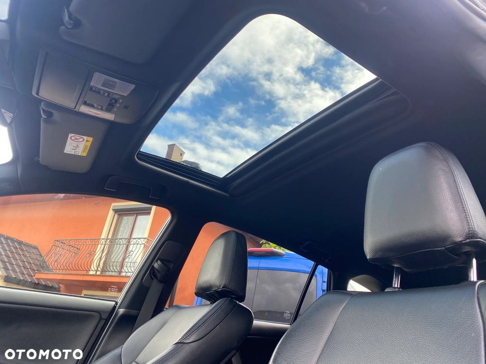 Toyota RAV4 - 10