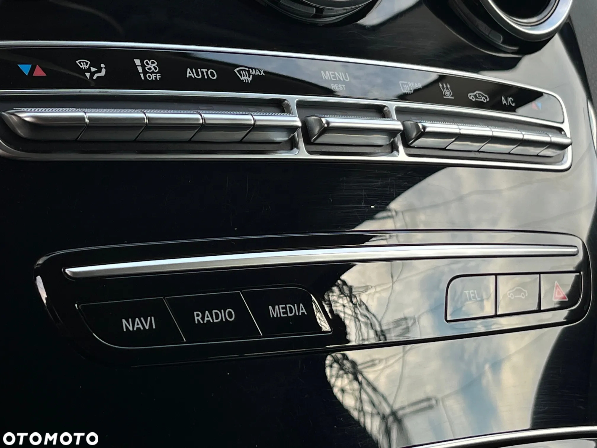 Mercedes-Benz Klasa C 300 de 9G-TRONIC - 30