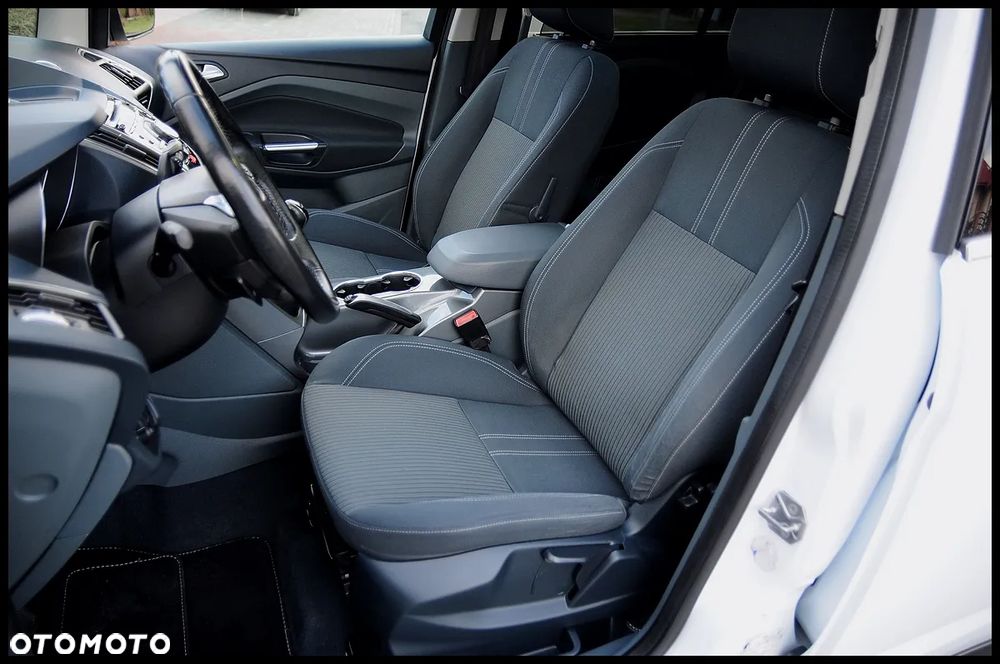 Ford C-MAX 2.0 TDCi Titanium - 6