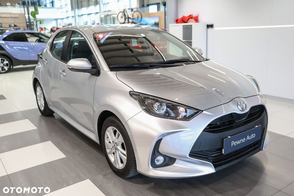 Toyota Yaris 2024 photo 3