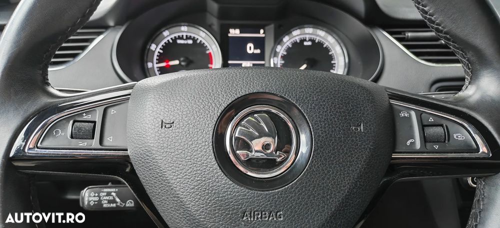 Skoda Octavia 1.5 TSI DSG Style - 9