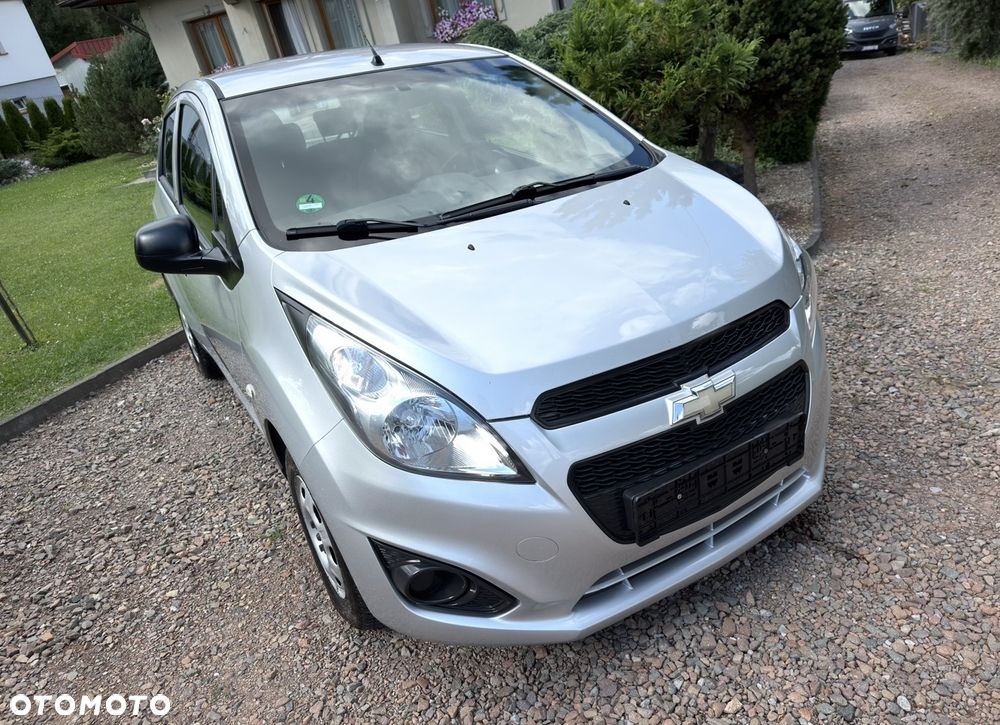 Chevrolet Spark 1.0 + - 1