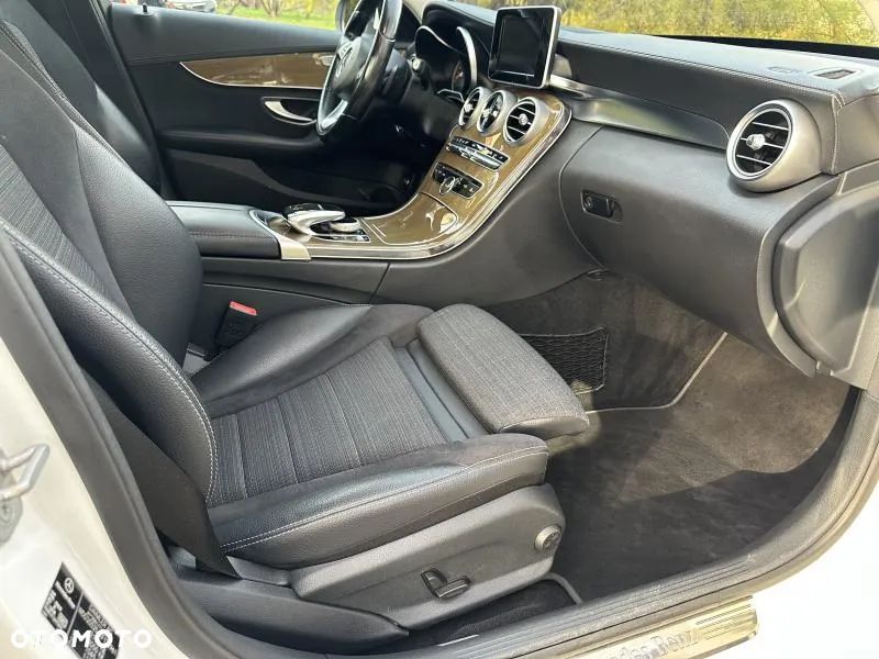 Mercedes-Benz Klasa C 220 (BlueTEC) d 7G-TRONIC AMG Line - 7