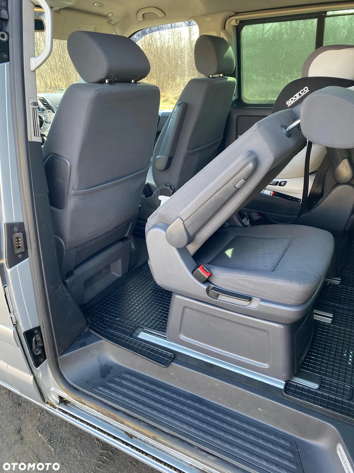 Volkswagen Multivan - 15
