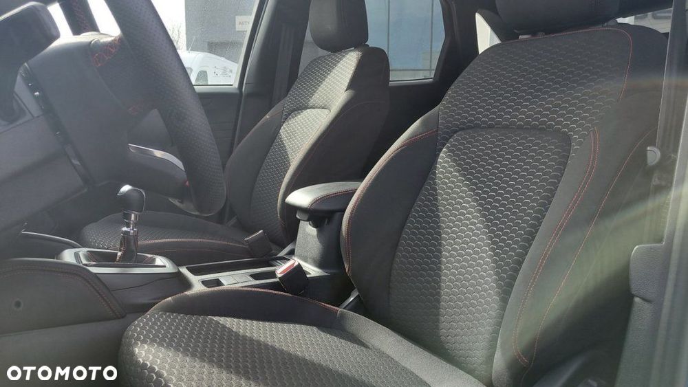 Ford Kuga - 10