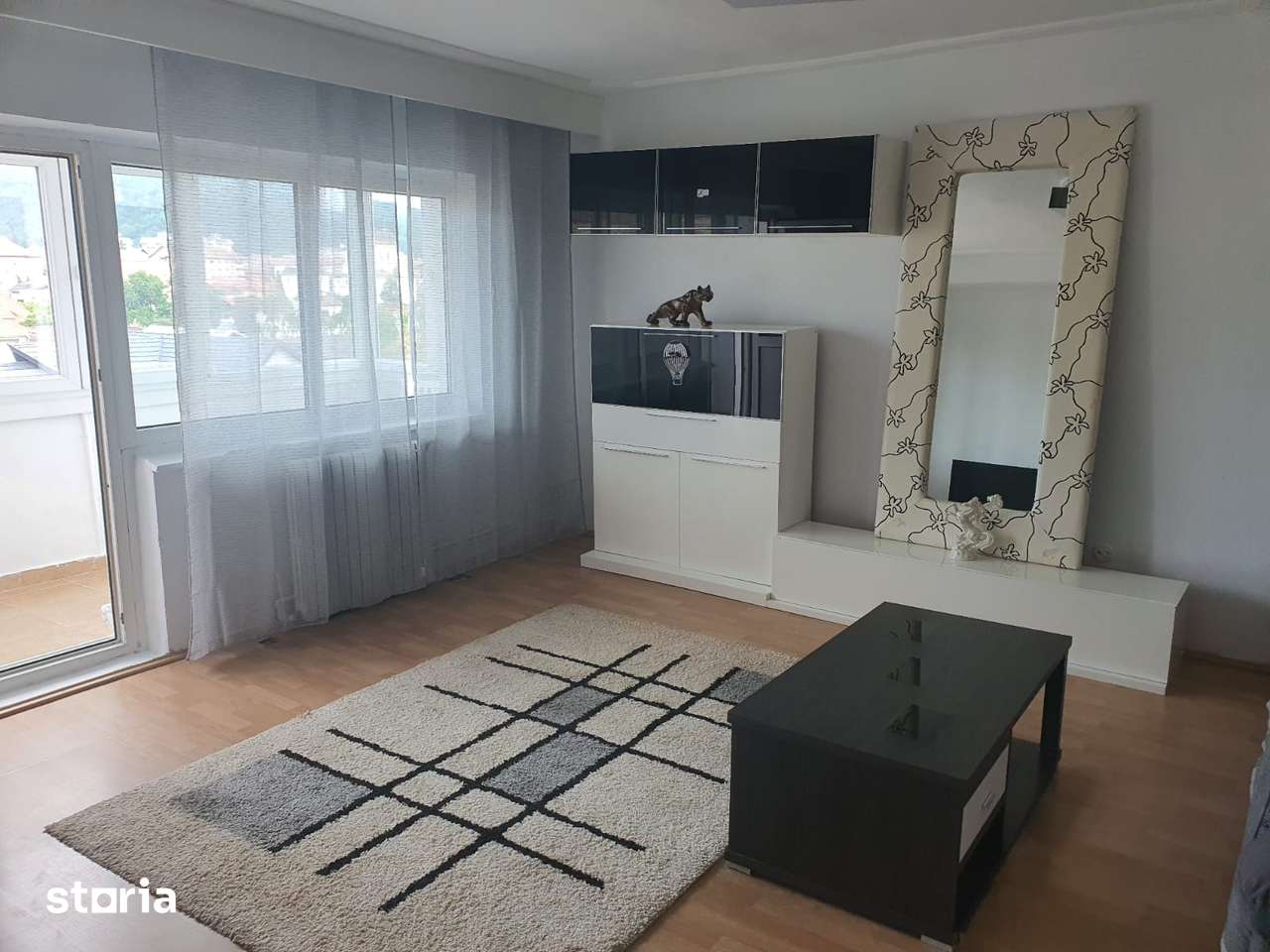 Apartament 2 camere, etaj 4 zona 1 mai — fotografia 1