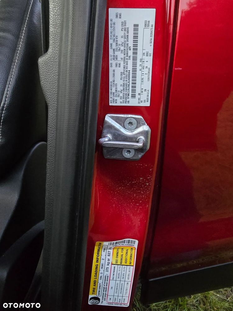Ford Escape 2.0 EcoBoost AWD Titanium - 13