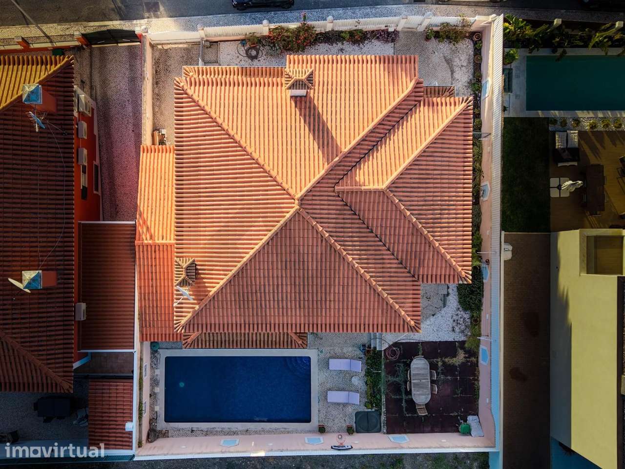Moradia T5 com Piscina Privativa e Garagem no Cobre, Cascais - Grande imagem: 2/31