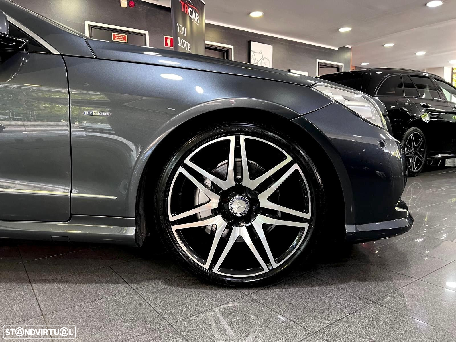 Mercedes-Benz E 220 - 23