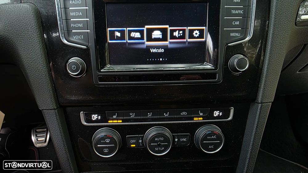 VW Golf 2.0 GTI - 24