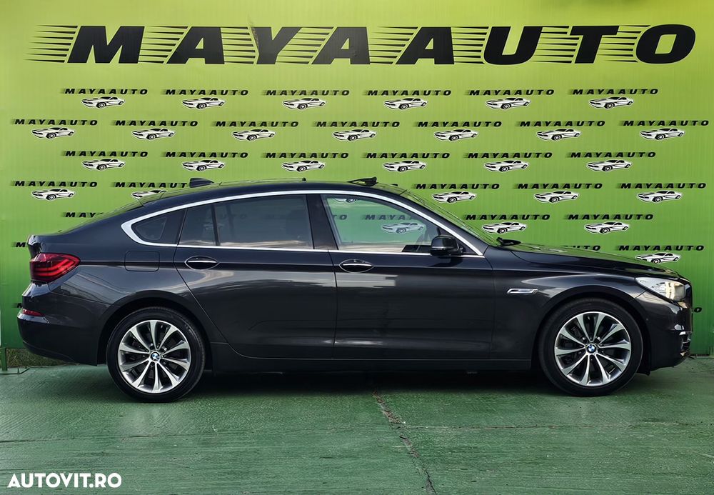 BMW Seria 5 520d Aut. Luxury Line - 7