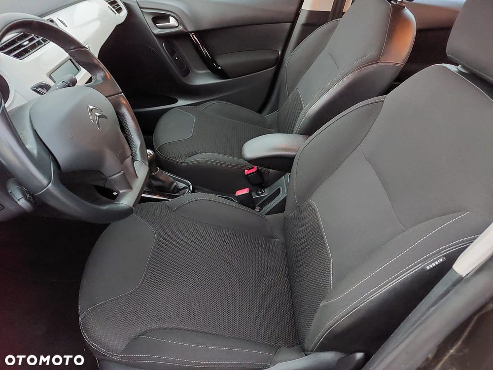 Citroën C3 Pure Tech (VTi) 82 Exclusive - 17