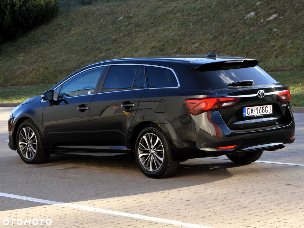 Toyota Avensis 2.0 Prestige MS - 4