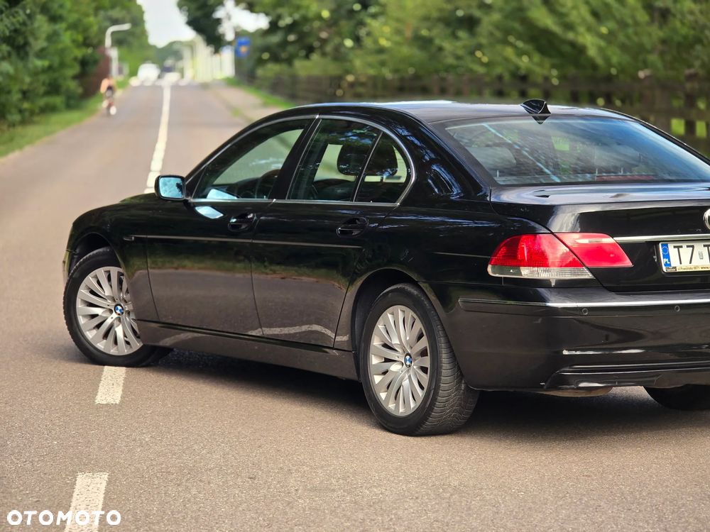 BMW Seria 7 730d - 38