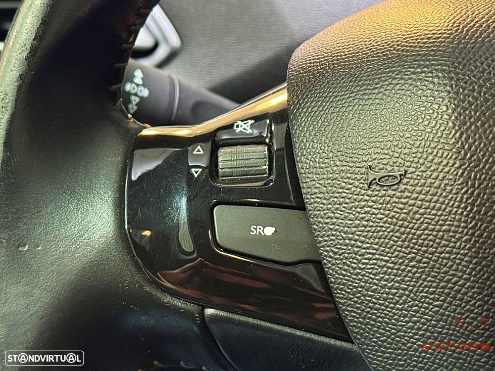 Peugeot 308 SW 1.6 BlueHDi Allure - 22