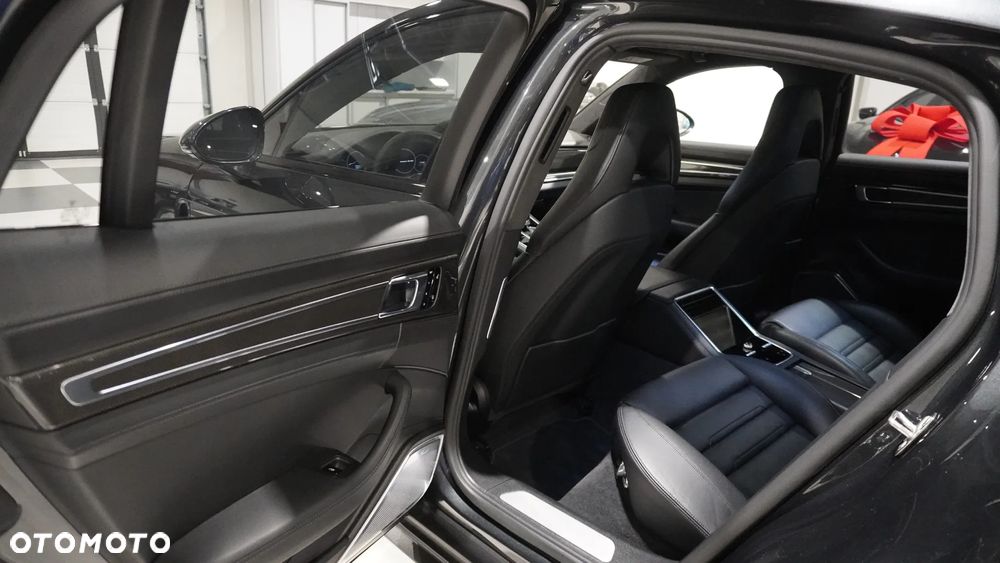Porsche Panamera Turbo - 10