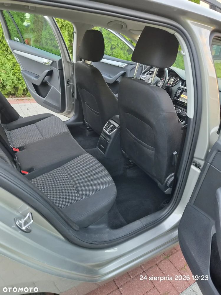 Skoda Octavia 2.0 TDI Ambition DSG - 14