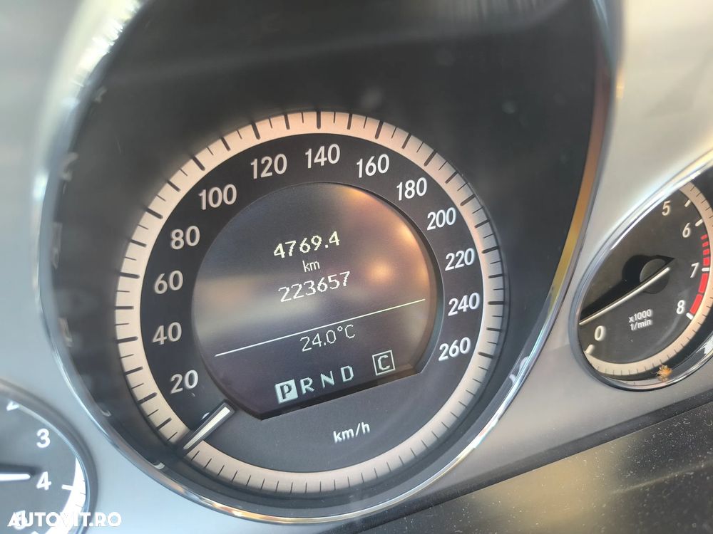 Mercedes-Benz E 250 CGI BlueEfficiency Automatik - 12