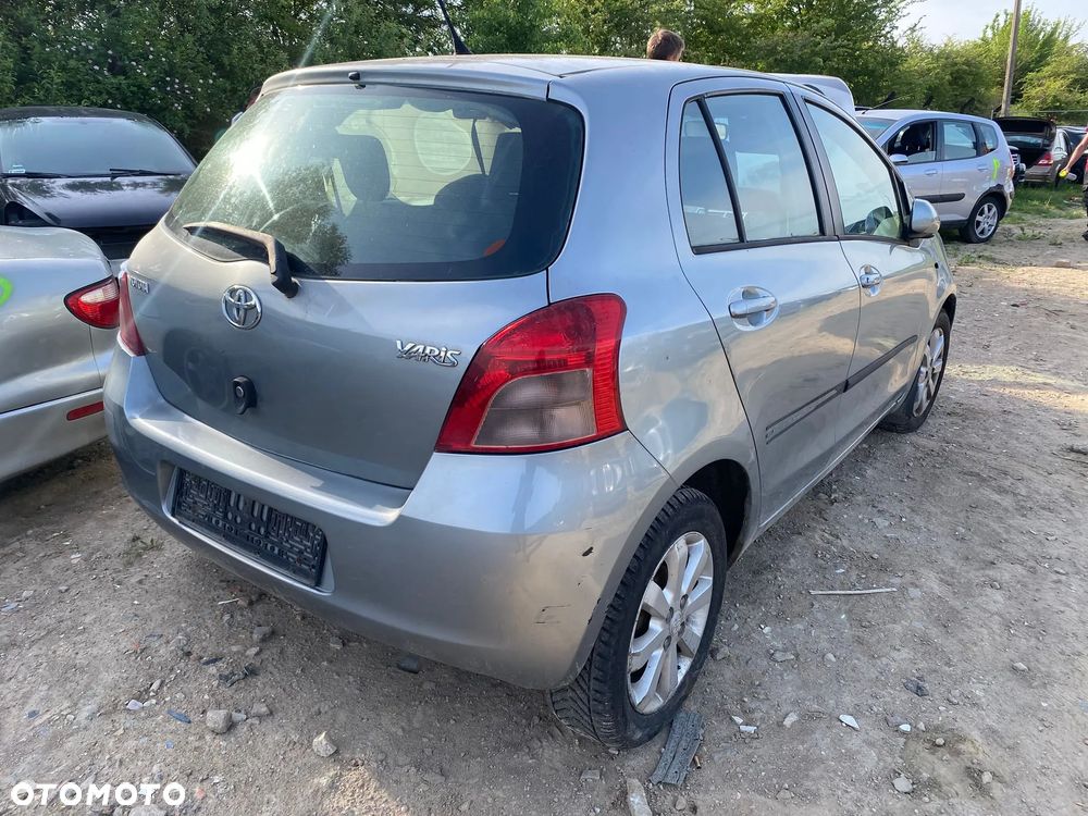 162/ Toyota Yaris II / Na Części - 5
