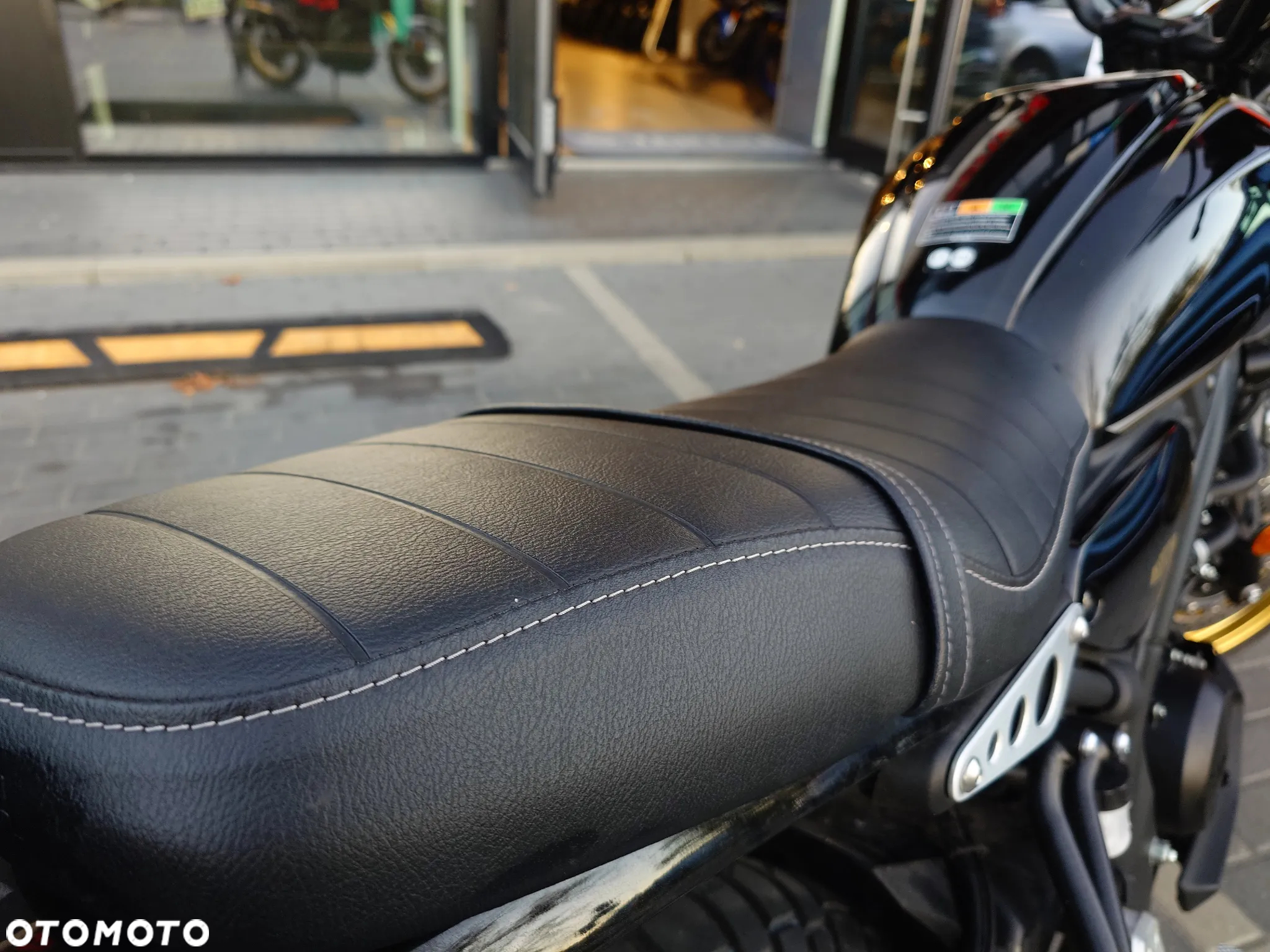 Yamaha XSR - 15