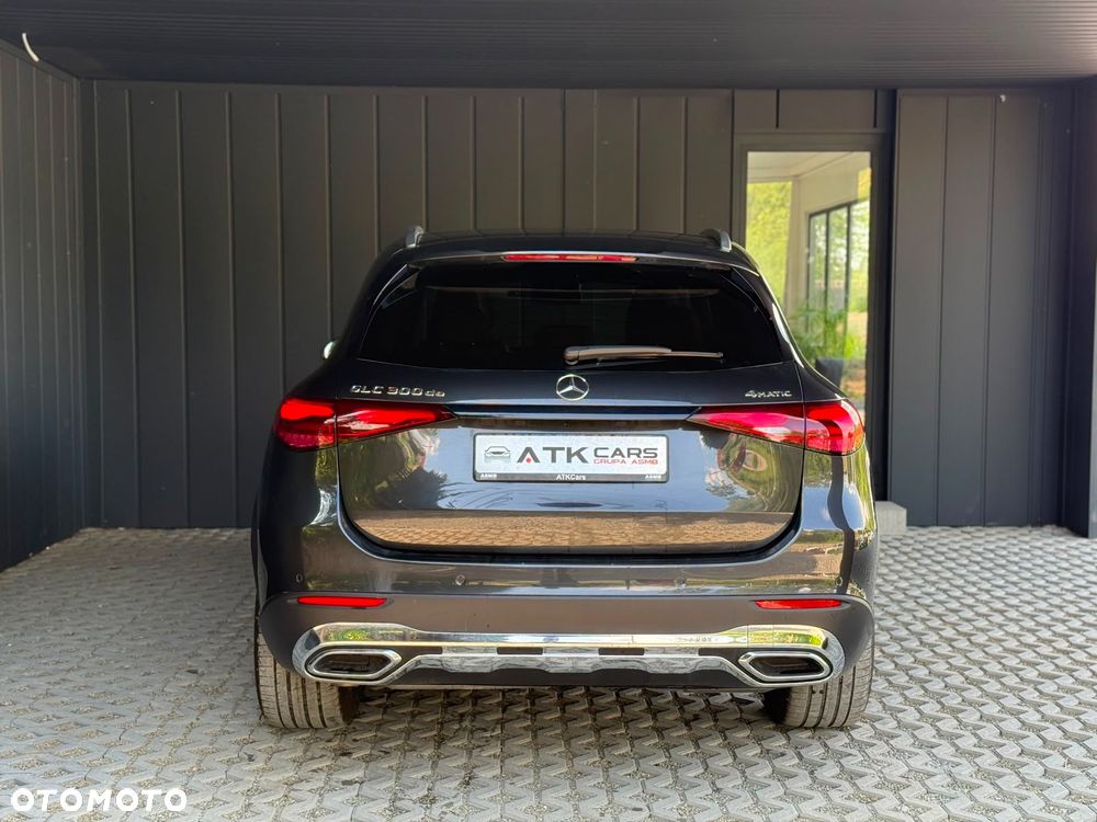 Mercedes-Benz GLC 300 de PHEV 4-Matic Avantgarde - 6